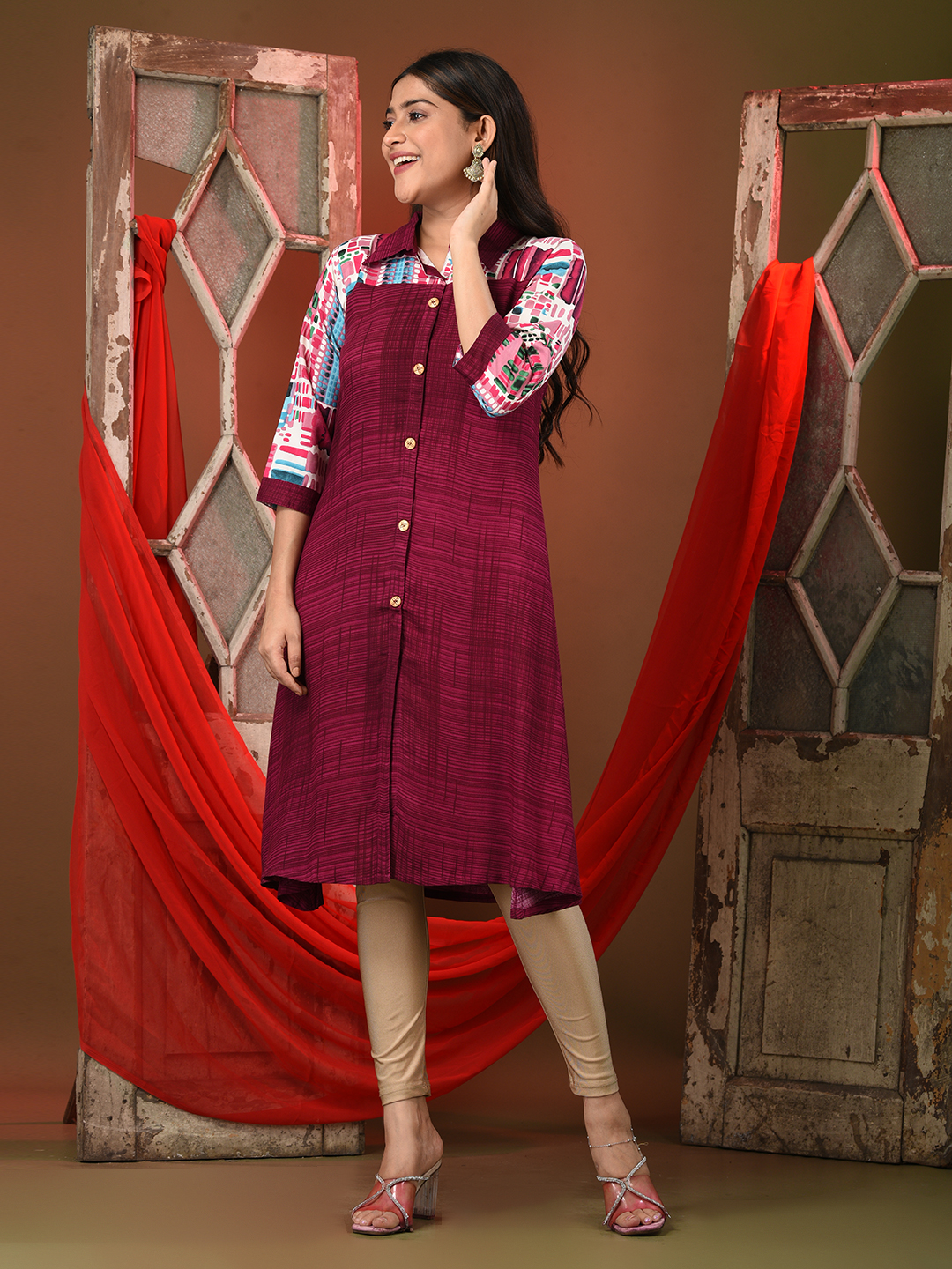 Magenta Rayon Solid A-line Kurta - Image 4