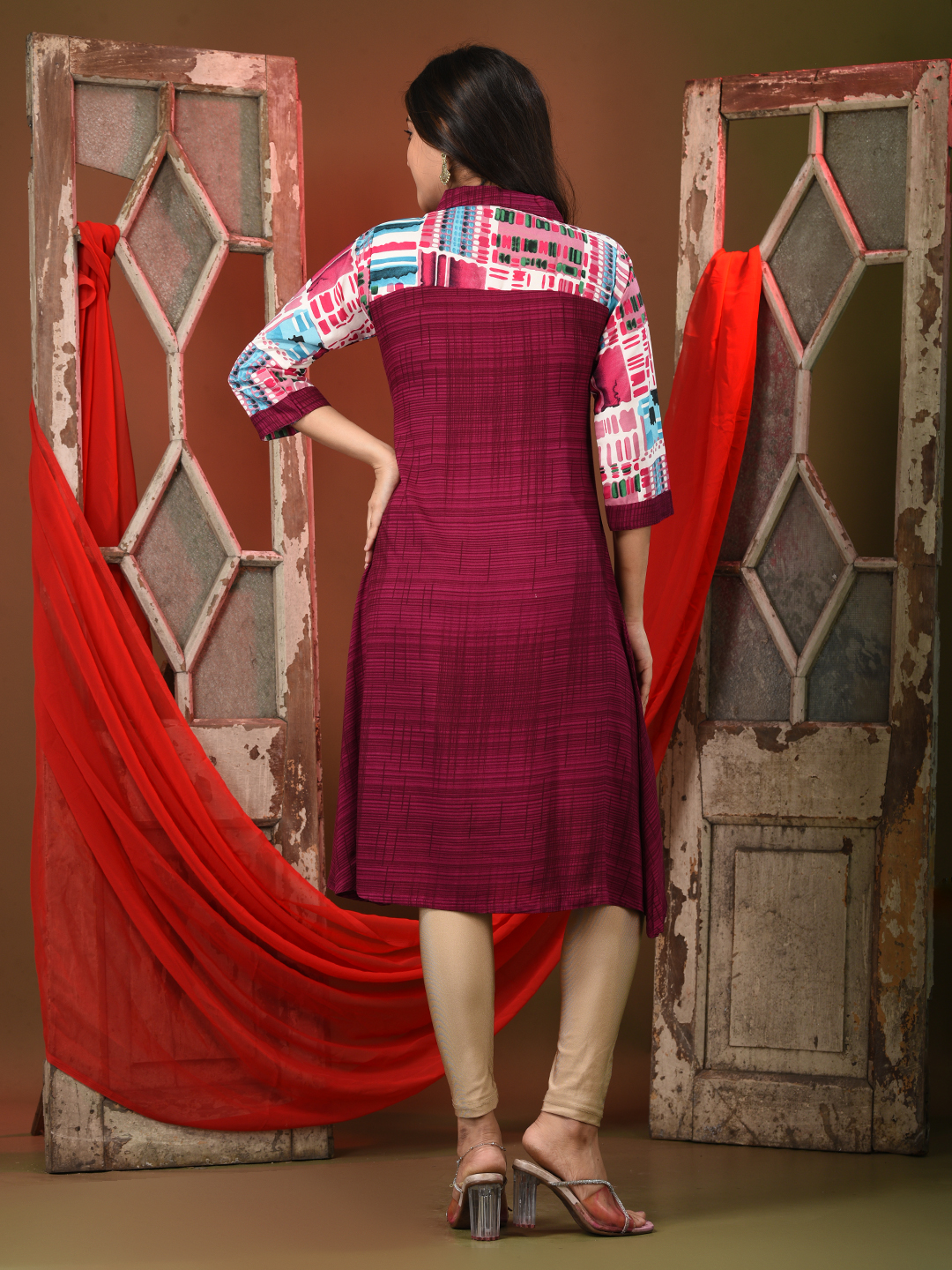 Magenta Rayon Solid A-line Kurta - Image 6