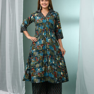 Women Printed Regular Kurta with Palazzos