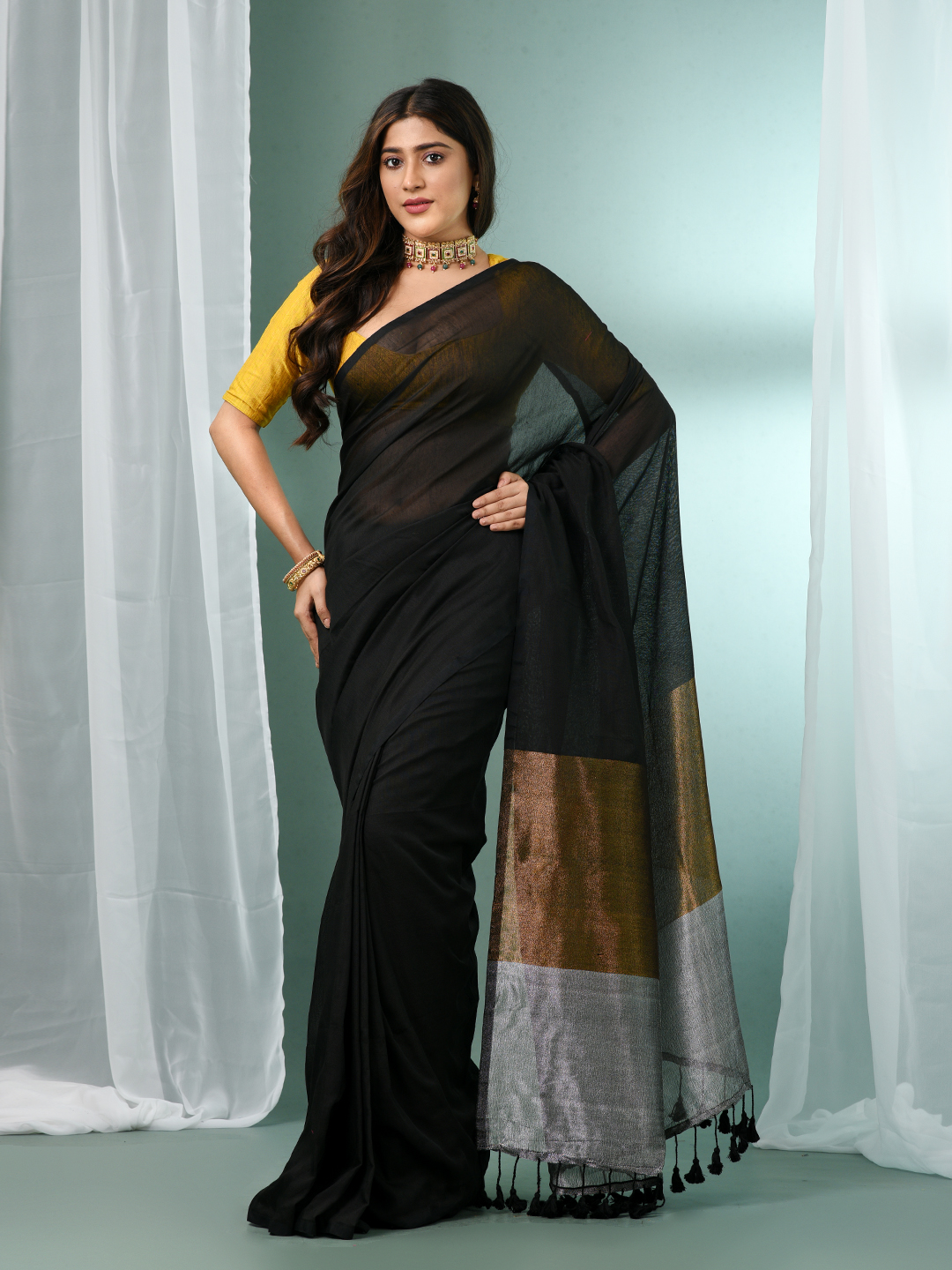 Woven Design Cotton Blend Saree
