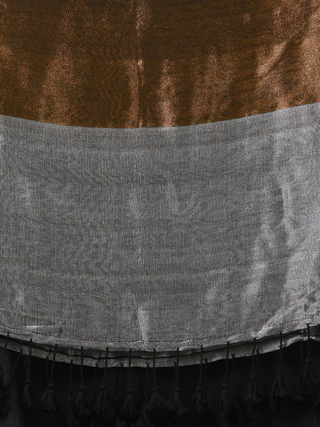 Woven Design Cotton Blend Saree - Image 7