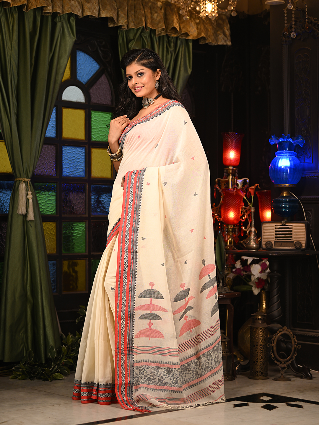 Woven Design Pure Cotton Saree - Image 4