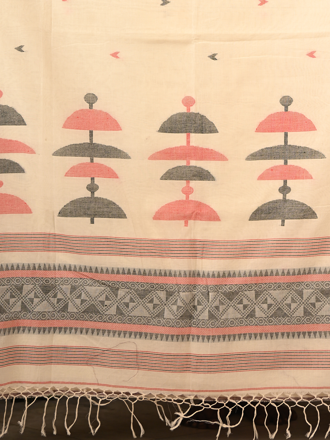 Woven Design Pure Cotton Saree - Image 7