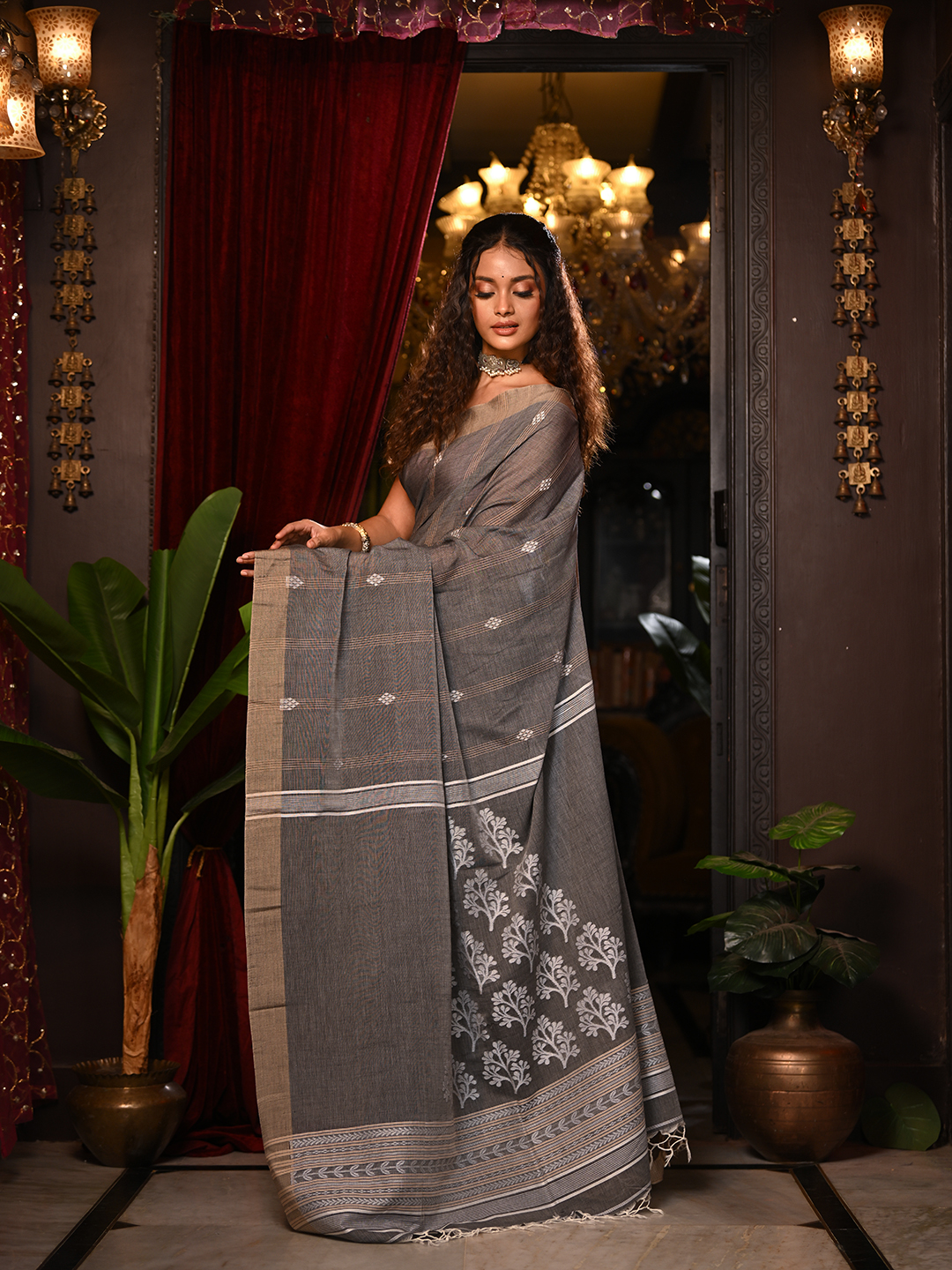 Woven Design Embroidered Pure Cotton Saree - Image 4